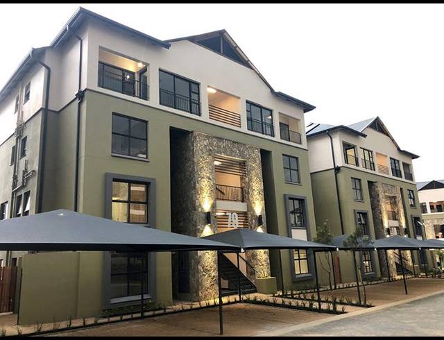 1 BEDROOM APARTMENT FOR SALE IN WATERFALL